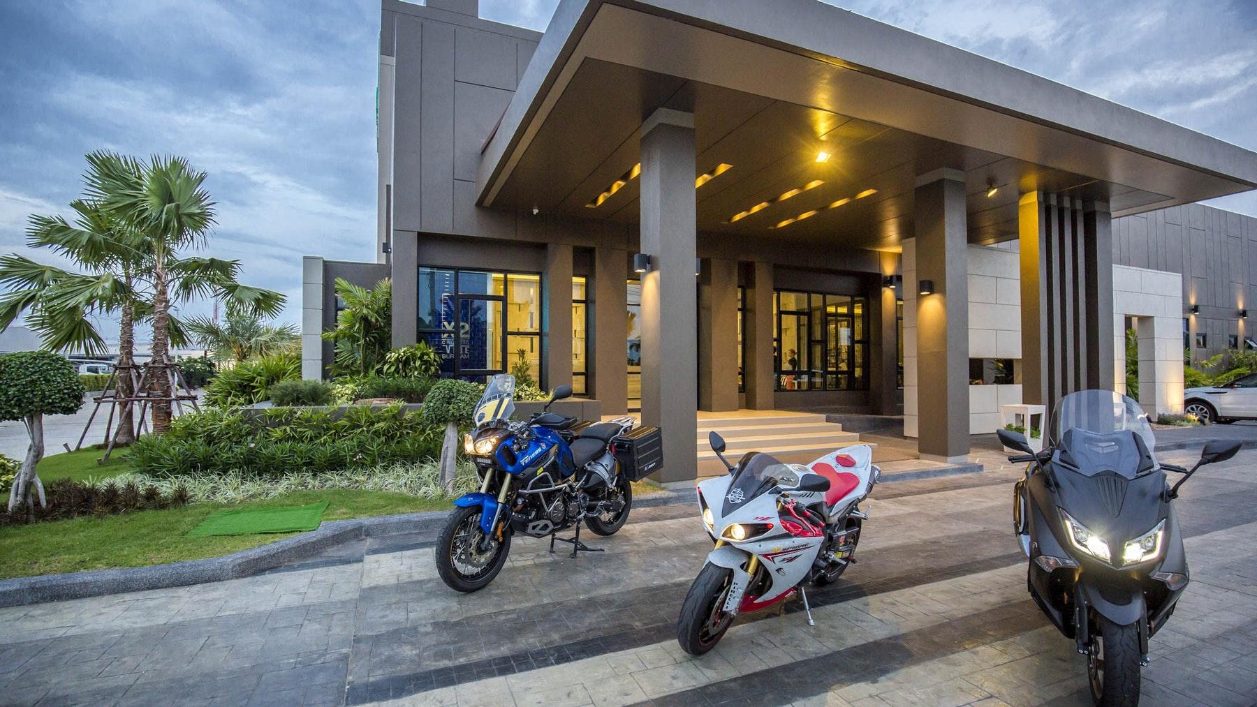 The Crystal Hotel Buriram - Formerly X2 Vibe Buriram Dış mekan fotoğraf