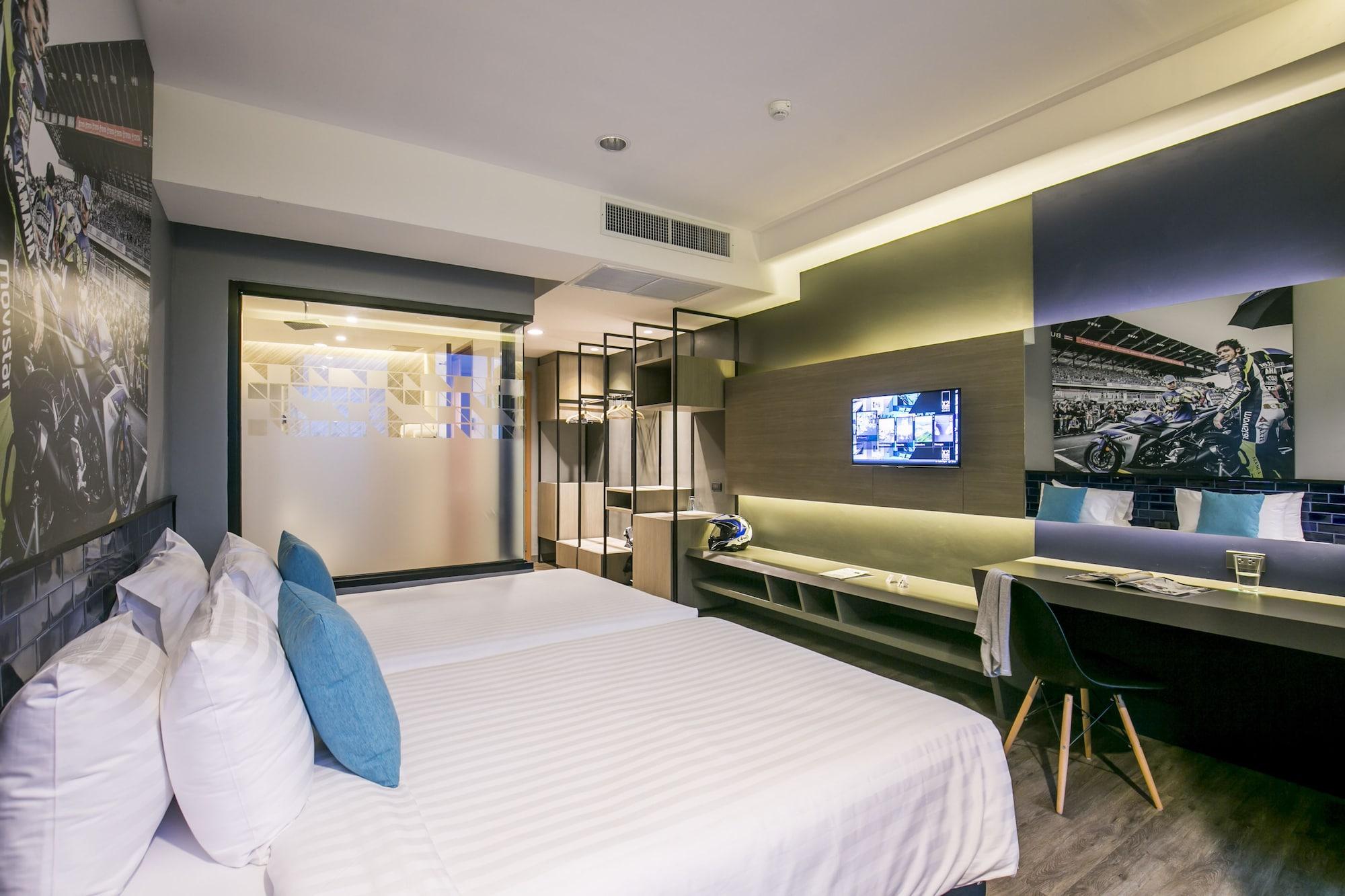 The Crystal Hotel Buriram - Formerly X2 Vibe Buriram Dış mekan fotoğraf