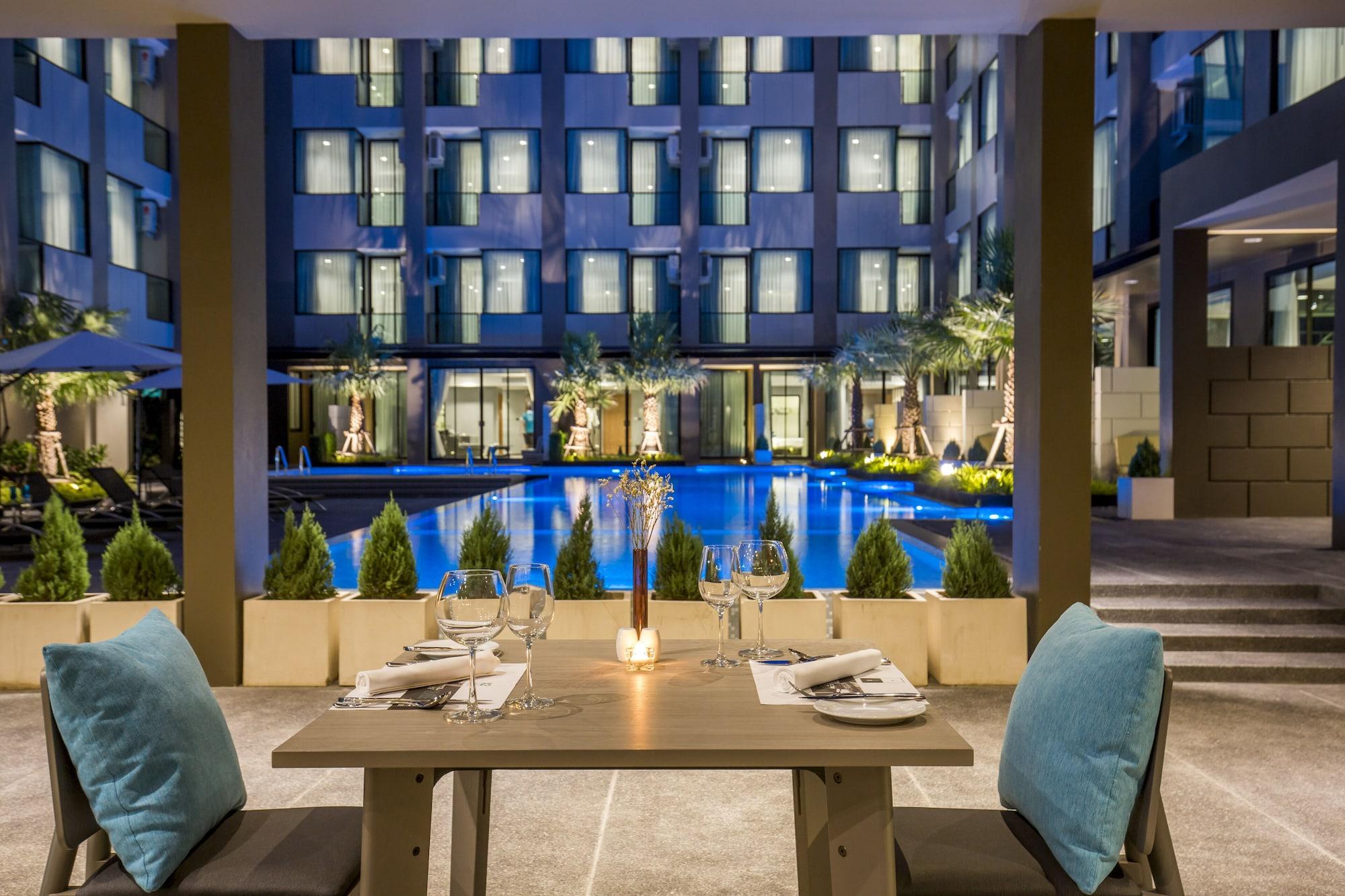 The Crystal Hotel Buriram - Formerly X2 Vibe Buriram Dış mekan fotoğraf