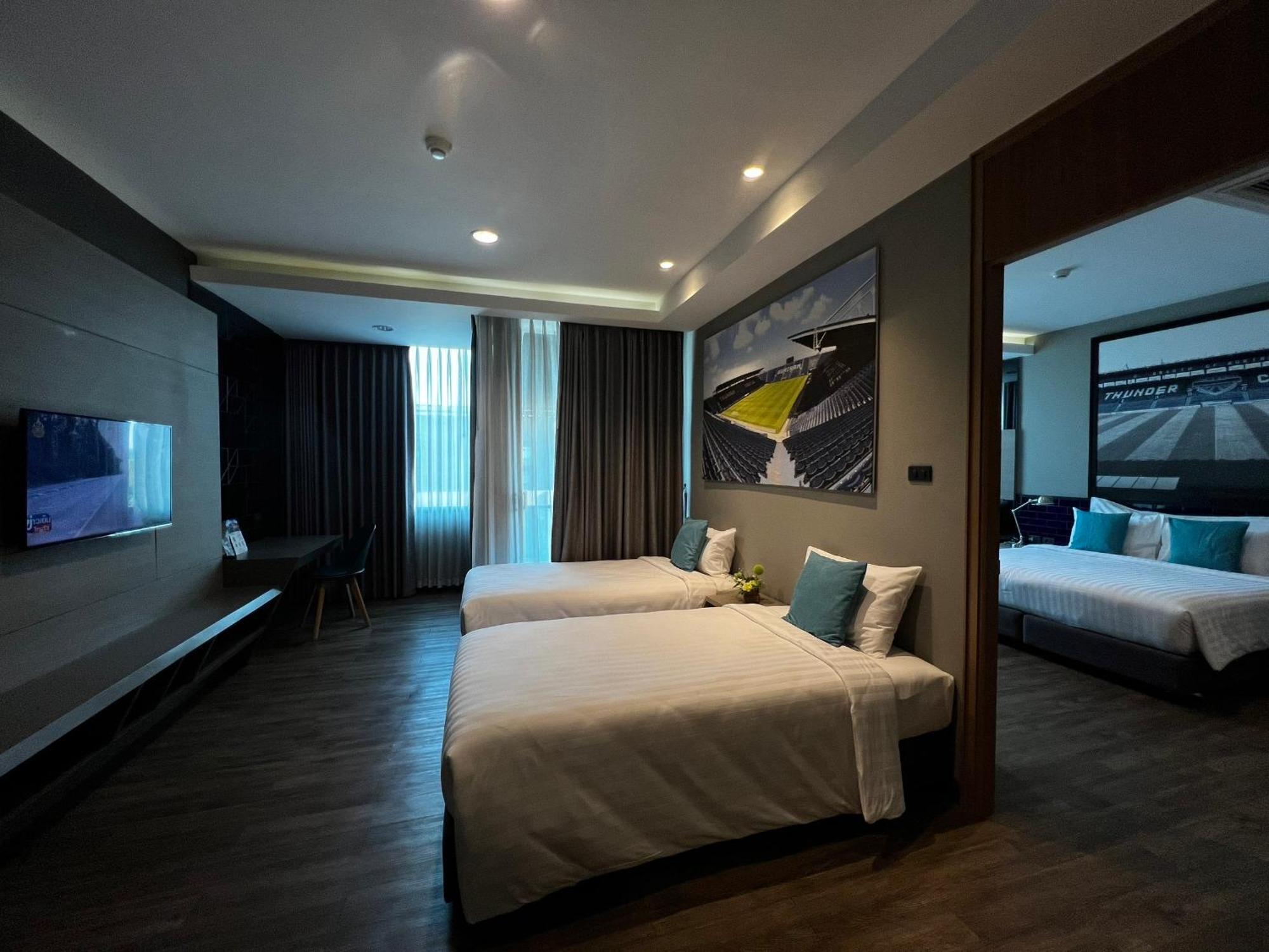 The Crystal Hotel Buriram - Formerly X2 Vibe Buriram Dış mekan fotoğraf